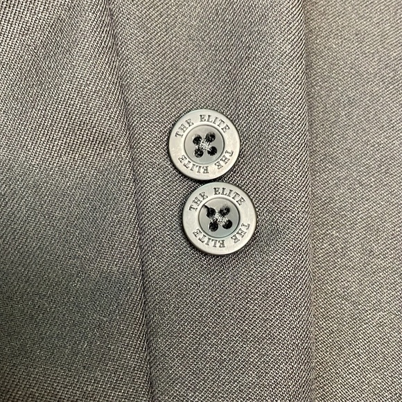 Elite children’s equestrian riding jacket. Size 10R - Picture 8 of 12